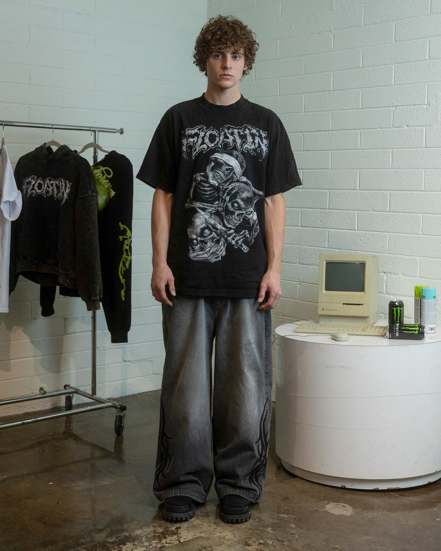 TRIPLE SKELLY TEE