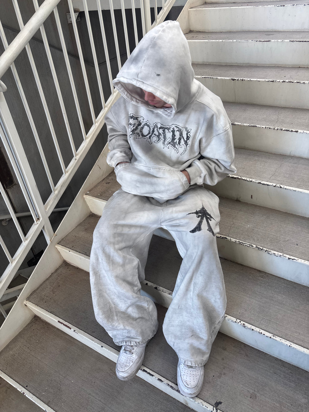 FLOAT HOODIE (STONE)